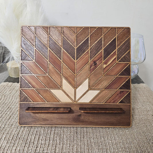 Wood Traditional Sunburst Style Quilt Tablet or Cookbook Stand